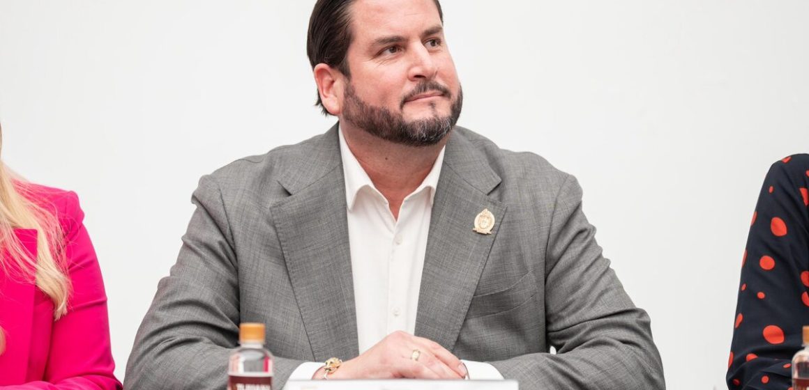 536267684_1302351724676311_9062688938938438368_n (1) Ismael Burgueño respalda al secretario Alejandro Avilés y destaca resultados en seguridad