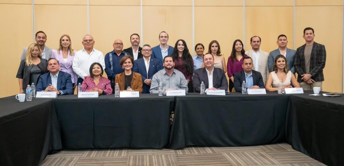 542757552_1314021780175972_7183608081276477670_n Tijuana impulsa modernización del Servicio Postal con alianza junto a Mexicana de Aviación