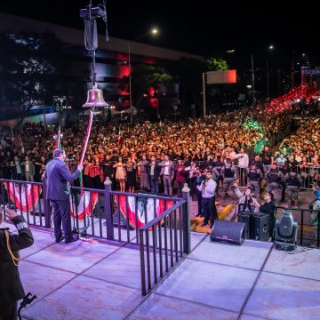 WhatsApp Image 2025-09-16 at 00.15.37 (3) Más de 25 mil Tijuanenses celebran el grito de Independencia