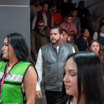 Evacúan Palacio Municipal en tiempo récord durante Simulacro Nacional de Sismo