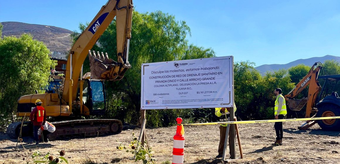 Arranca obra de drenaje sanitario en la colonia Altiplano