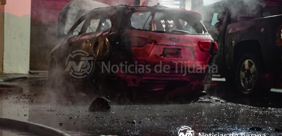 Detienen a pareja que provocó incendio de vehículo en la Zona Norte