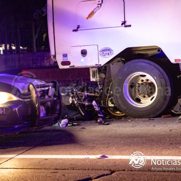 Pierde la vida motociclista tras impactar con barredora en Tijuana
