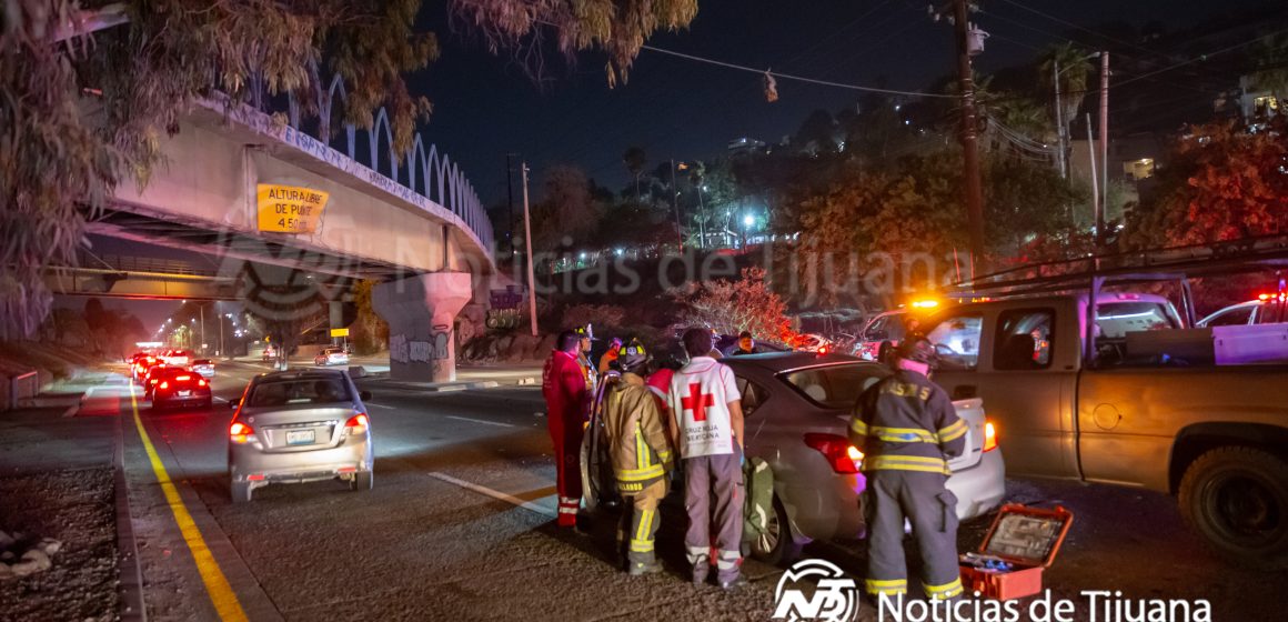 Choque múltiple en la Ready Lane deja una mujer lesionada
