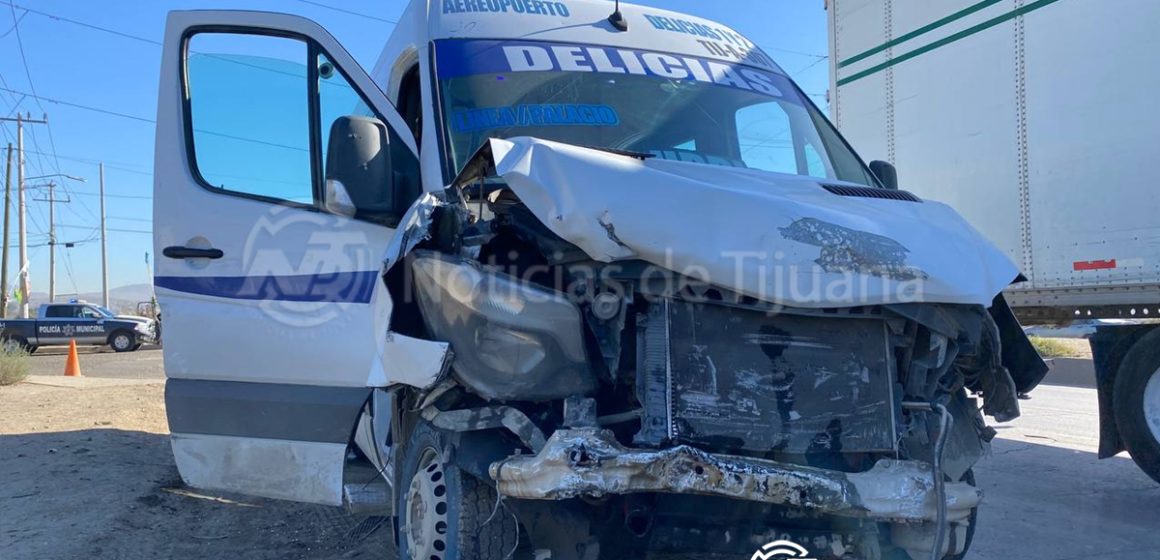 Cuatro personas lesionadas tras choque en el bulevar 2000