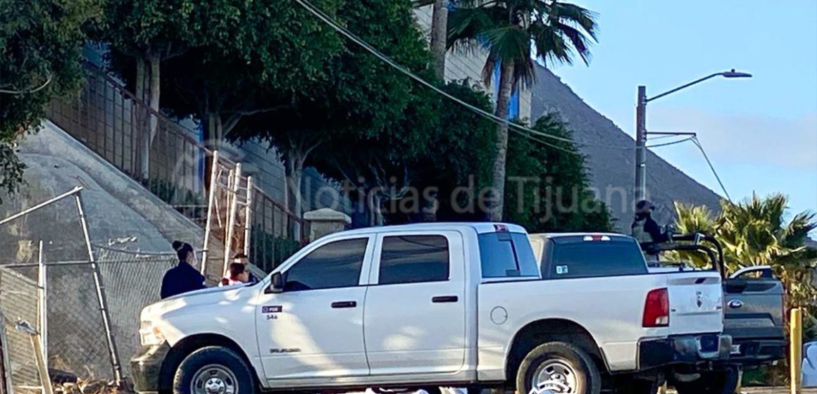 2 Ciudadanos localizan cuerpo encobijado en Baja Maq El Águila