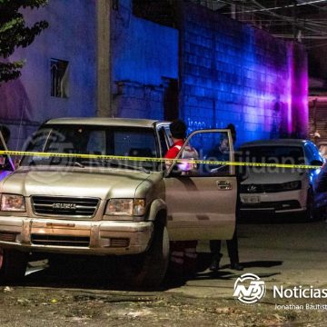 3 Hombre es asesinado de un disparo en la cabeza dentro de una vagoneta en la colonia Villa Real