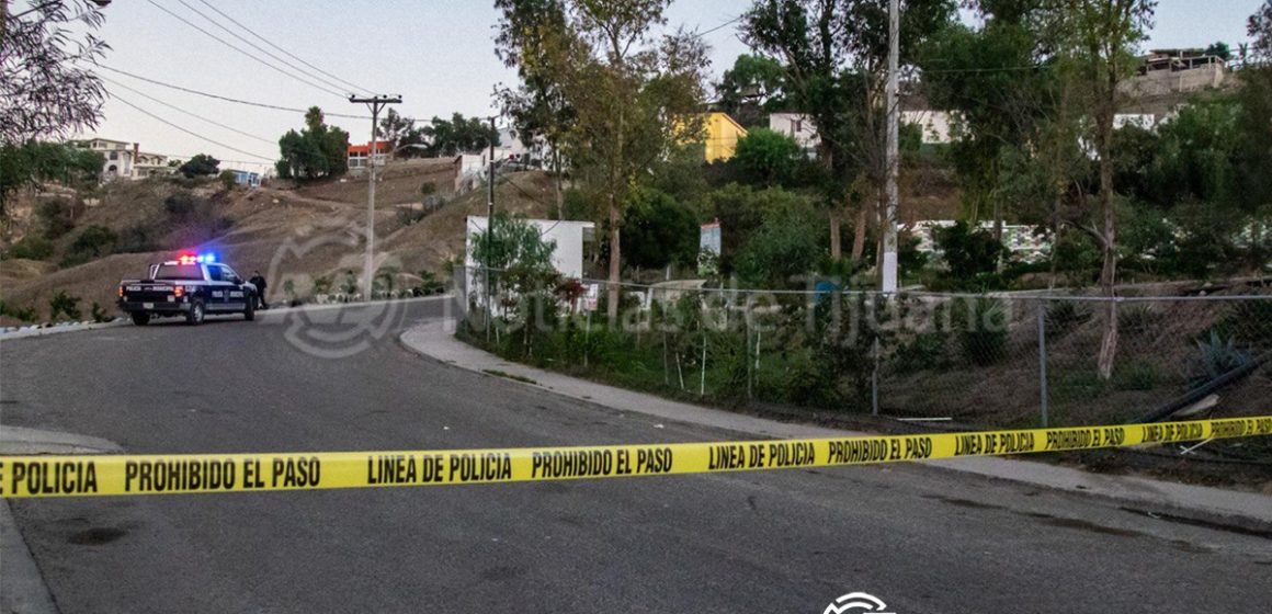 4 Localizan cuerpo sin vida encobijado en la colonia Terrazas de la Presa
