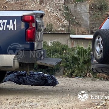 4 Hallan cuerpo envuelto en bolsa sobre el bulevar Limón Padilla en Tijuana