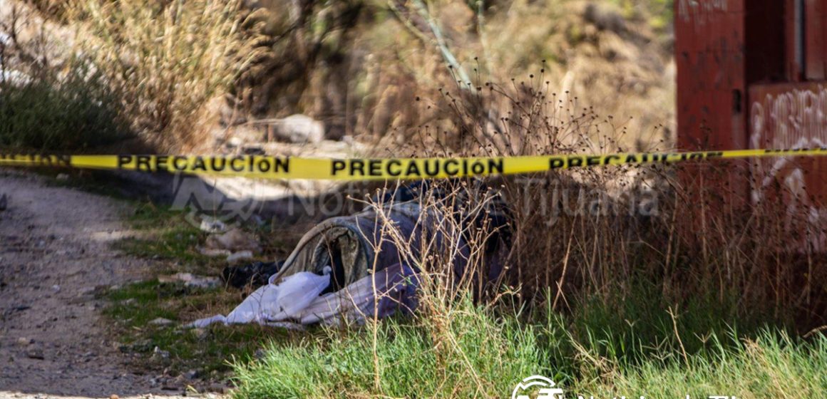 5 Localizan cuerpo envuelto en un colchón en Santa Fe