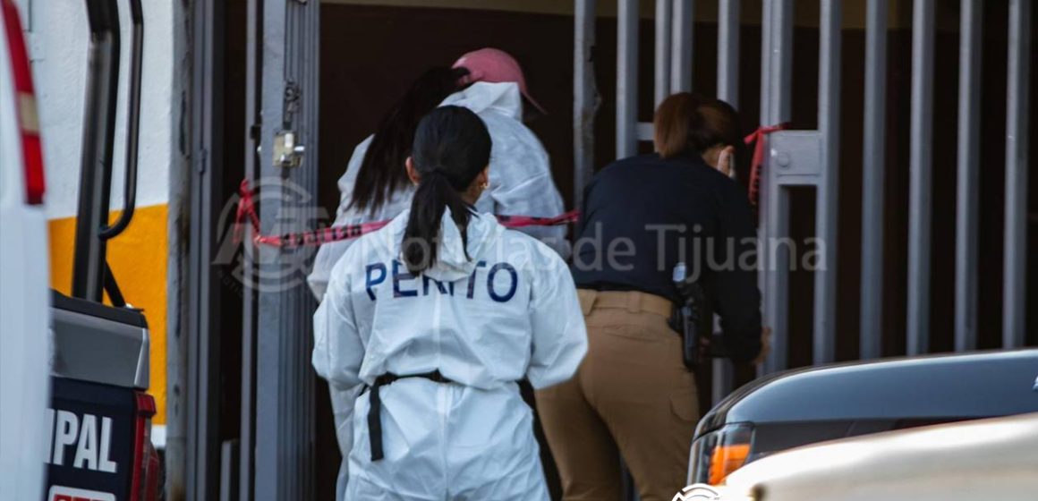 Hombre es asesinado a balazos dentro de una vecindad en la colonia Sánchez Taboada