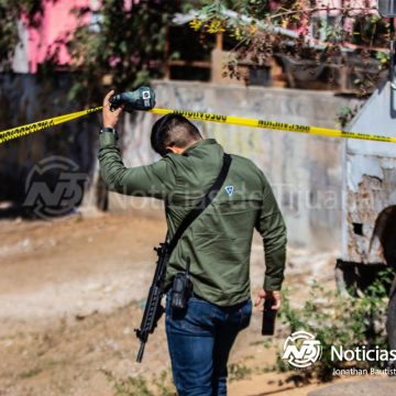 Localizan cuerpo semi enterrado en lote baldío de Colinas del Alamar