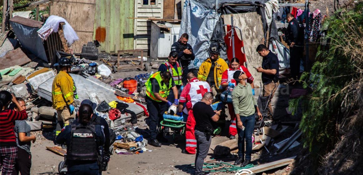 Paramédicos salvan la vida de tres personas con heridas de bala en la cabeza