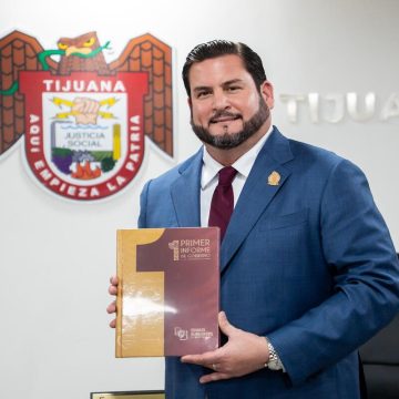 Ismael Burgueño presenta su Primer Informe de Gobierno ante el Cabildo de Tijuana