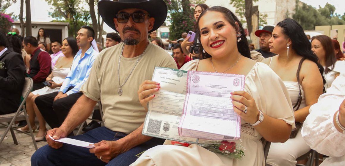 Celebran el amor en Tecate con 28 uniones durante los Matrimonios Colectivos 2025