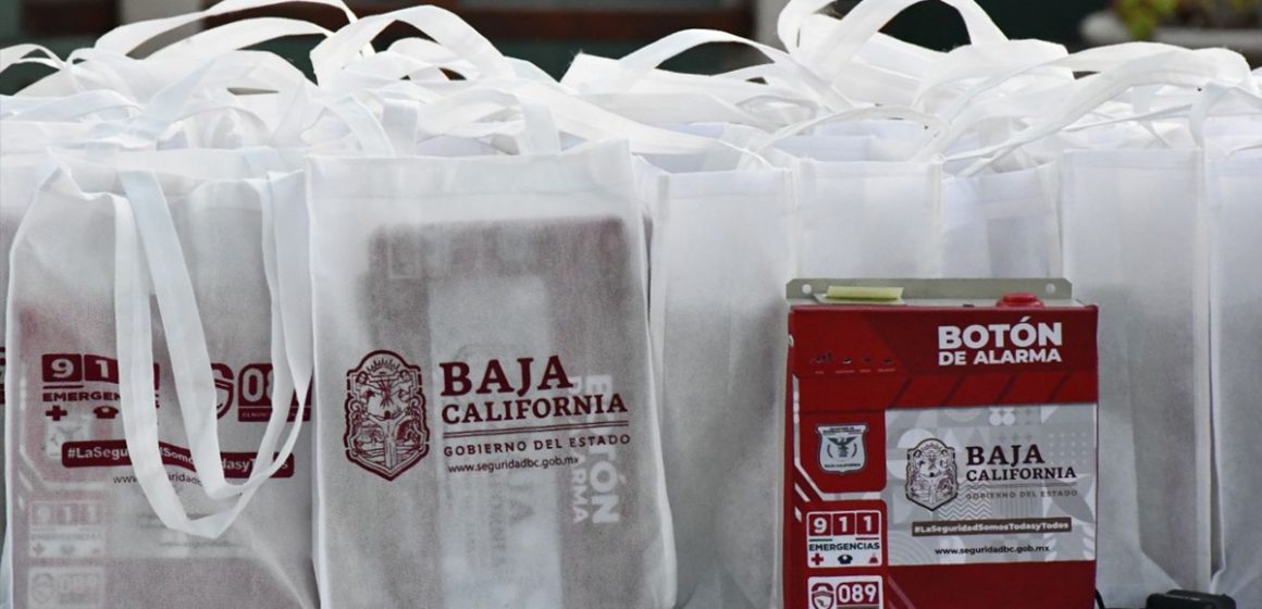 Refuerzan seguridad vecinal con entrega de botones de emergencia en la zona Costa