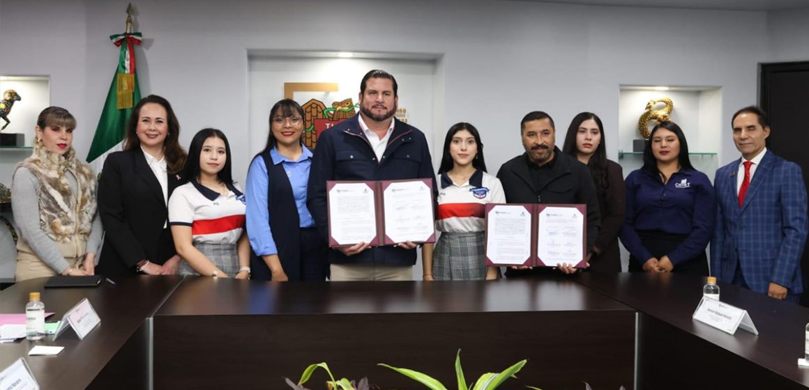 czxs Firma Gobierno Municipal convenio de vinculación con CEIST Universidad