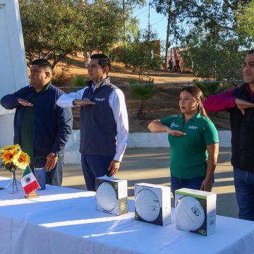 Fomenta alcalde de Tecate valores cívicos y el cuidado ambiental en la Primaria José María Morelos y Pavón