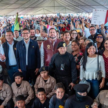 fghfg Atiende Ismael Burgueño a más de mil 700 residentes de la colonia Salvatierra con Macro Jornada de Bienestar