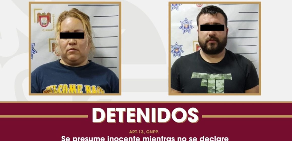 fhg Intentaban cruzar ilegalmente a un hombre hacia Estados Unidos; dos detenidos en Tijuana