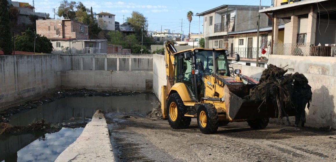 Realizan jornada de limpieza y mejoramiento urbano en tres delegaciones de Tijuana