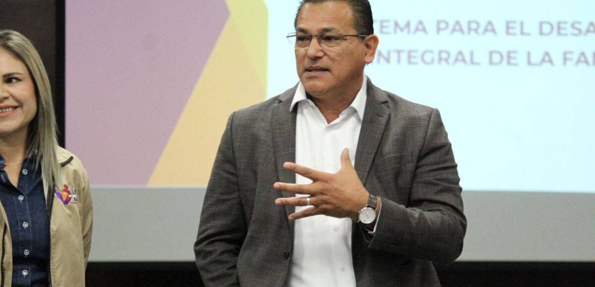 mg Arturo Aguirre impulsa capacitación a choferes del transporte público para atención a personas con discapacidad