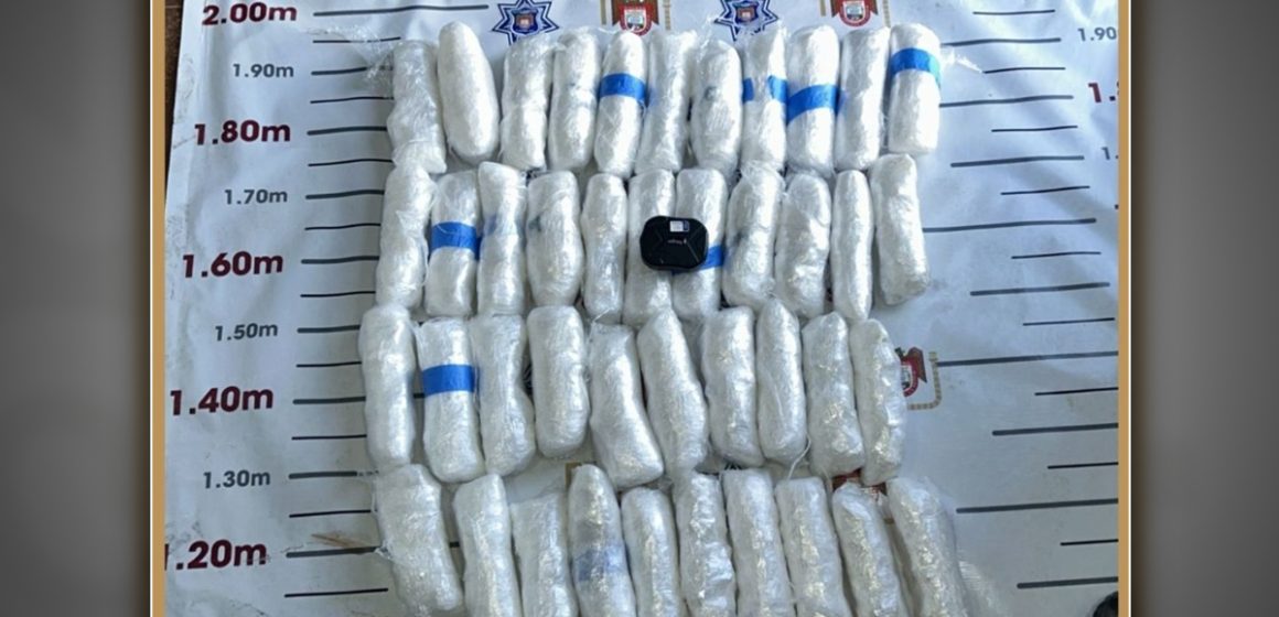 Aseguran más de 19 kilos de “cristal” tras hallazgo de paquete sospechoso en Las Huertas