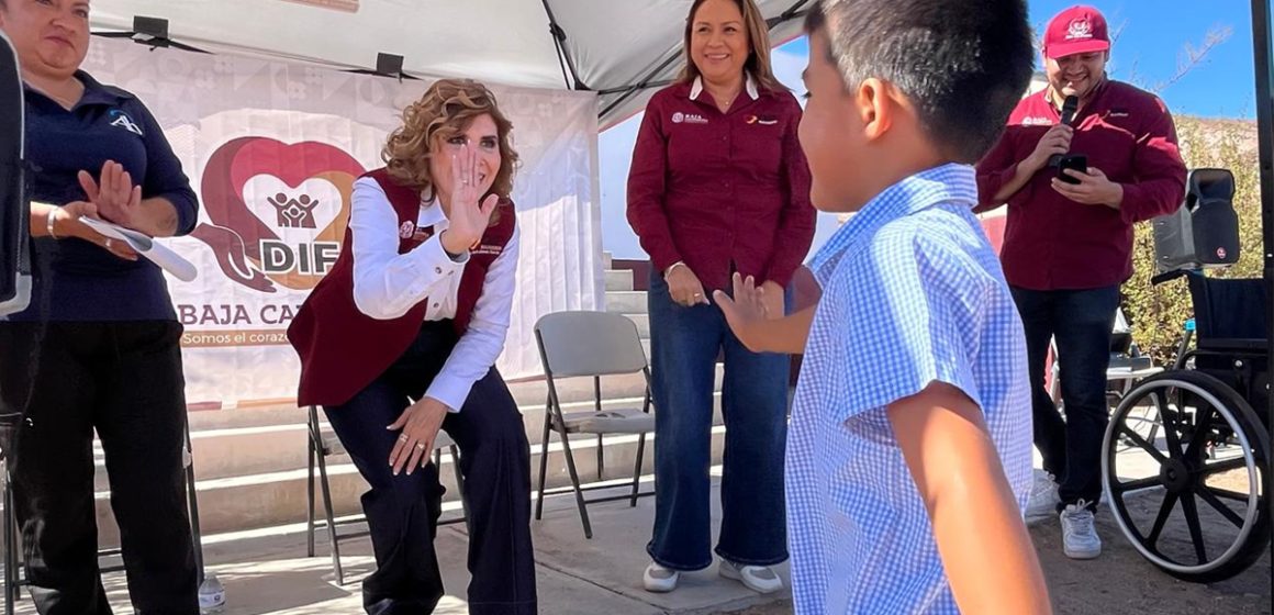 vcx Realiza sistema DIF Baja California brigada en bahía de los ángeles