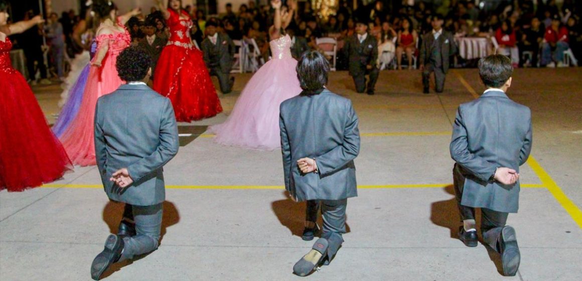 xcv Dif Baja California ofrece emotiva celebración de XV años a 19 adolescentes de su albergue temporal de Tijuana