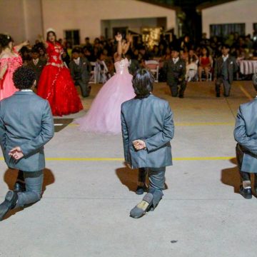 xcv Dif Baja California ofrece emotiva celebración de XV años a 19 adolescentes de su albergue temporal de Tijuana