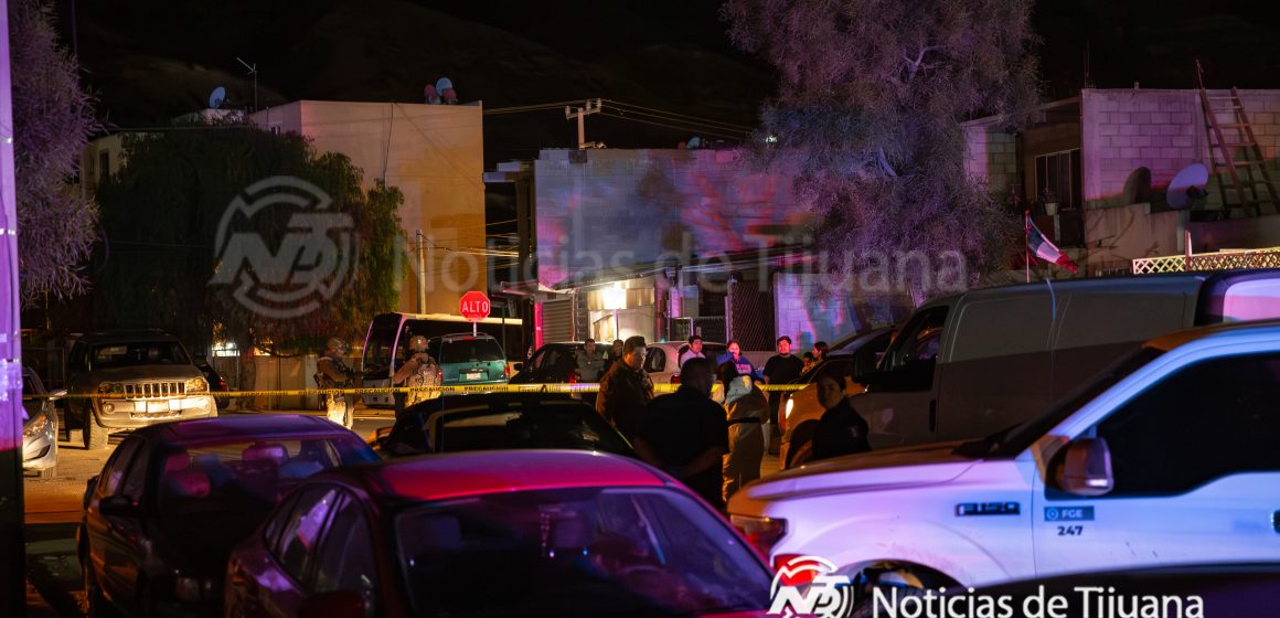 Discusión termina en tragedia mujer localizada sin vida en un Charger