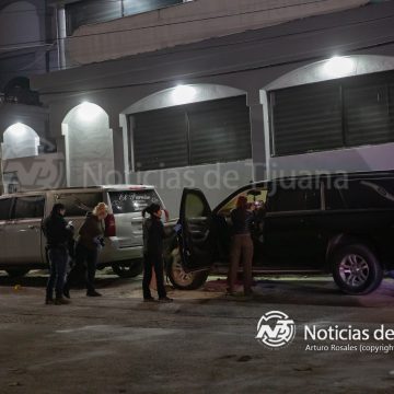 Incendian vehículos estacionados en funeraria de Tijuana