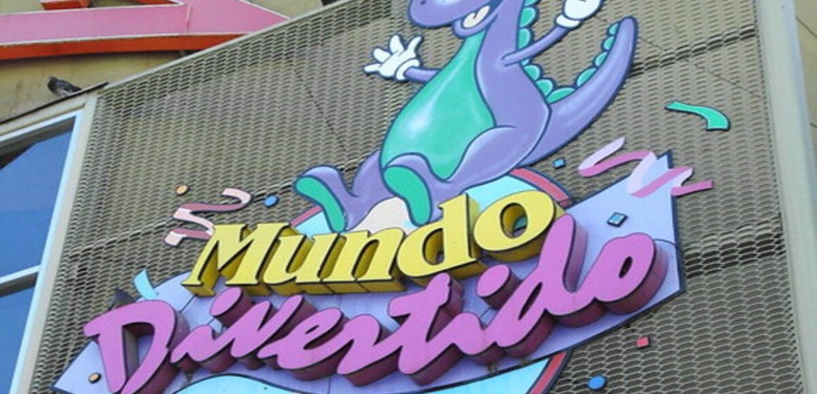 Empleados de Mundo Divertido denuncian cierre repentino y despidos injustificados