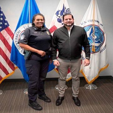 Burgueño sostiene reunión con CBP para definir apertura del nuevo carril Sentri en Tijuana