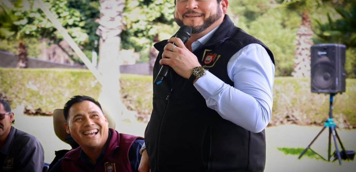 Burgueño destaca avance en labores de limpieza con barredoras en vialidades principales