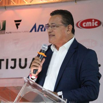 Arturo Aguirre reconoce iniciativas ciudadanas por vivienda digna y accesible en Tijuana