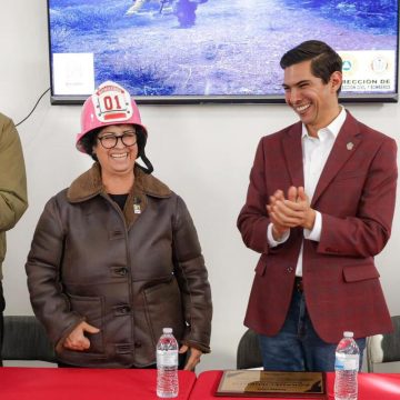 Román Cota agradece a Bomberos de Rosarito por su apoyo crucial durante incendios en Tecate
