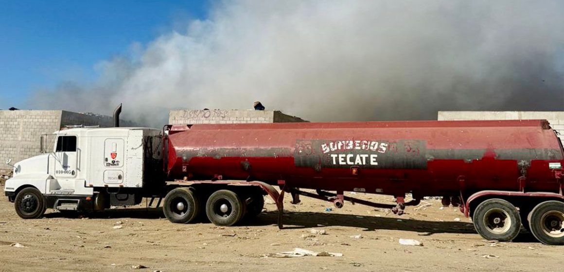 bcv Gobierno de Tecate coordina acciones ante incendio en el Centro de Transferencia del Paso del Águila