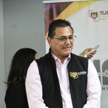 Arturo Aguirre impulsa capacitación a transportistas para una movilidad más incluyente en Tijuana