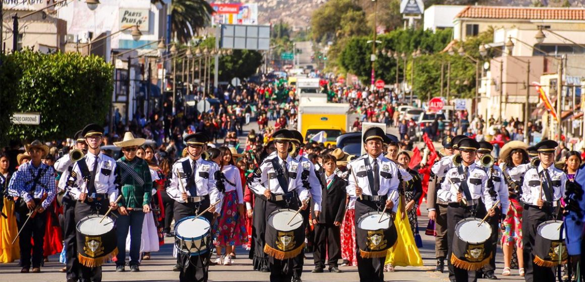 Tecate celebra con orgullo el Desfile del 115 Aniversario del Inicio de la Revolución Mexicana