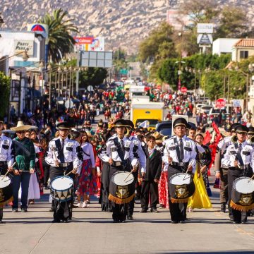 czxcxz Tecate celebra con orgullo el Desfile del 115 Aniversario del Inicio de la Revolución Mexicana