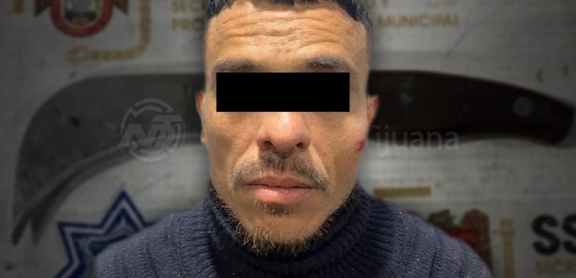 Detienen a hombre armado con cuchillo tras intentar meterse a una casa en Tijuana