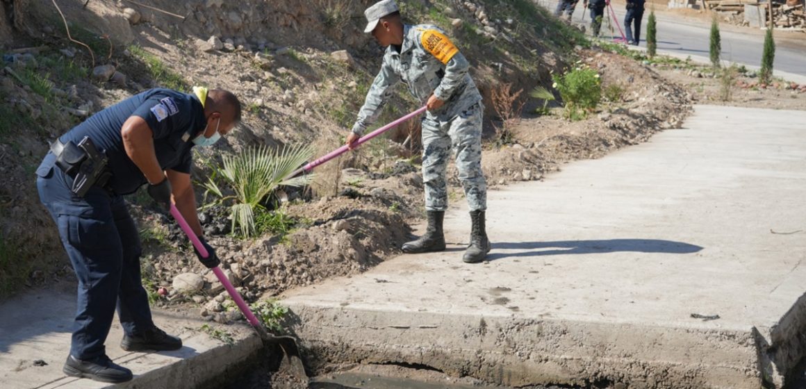 Realizan jornada de limpieza en el Parque Alfa Panamericano