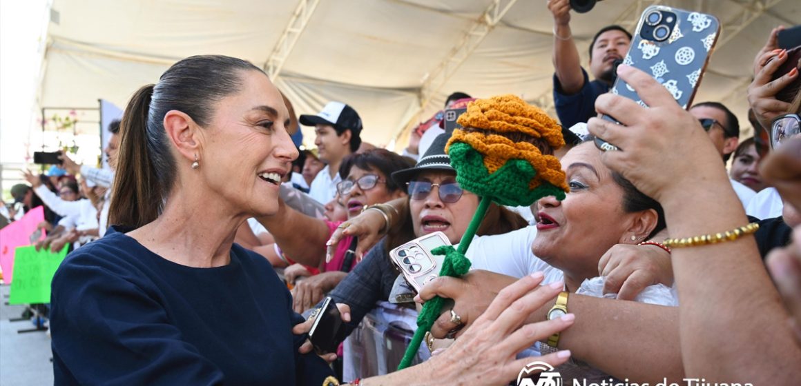 Al inaugurar hospital, Sheinbaum invita al Zócalo el 6 de diciembre