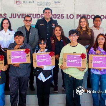 Entregan 200 computadoras a estudiantes con el programa “Lo Puedo Lograr”