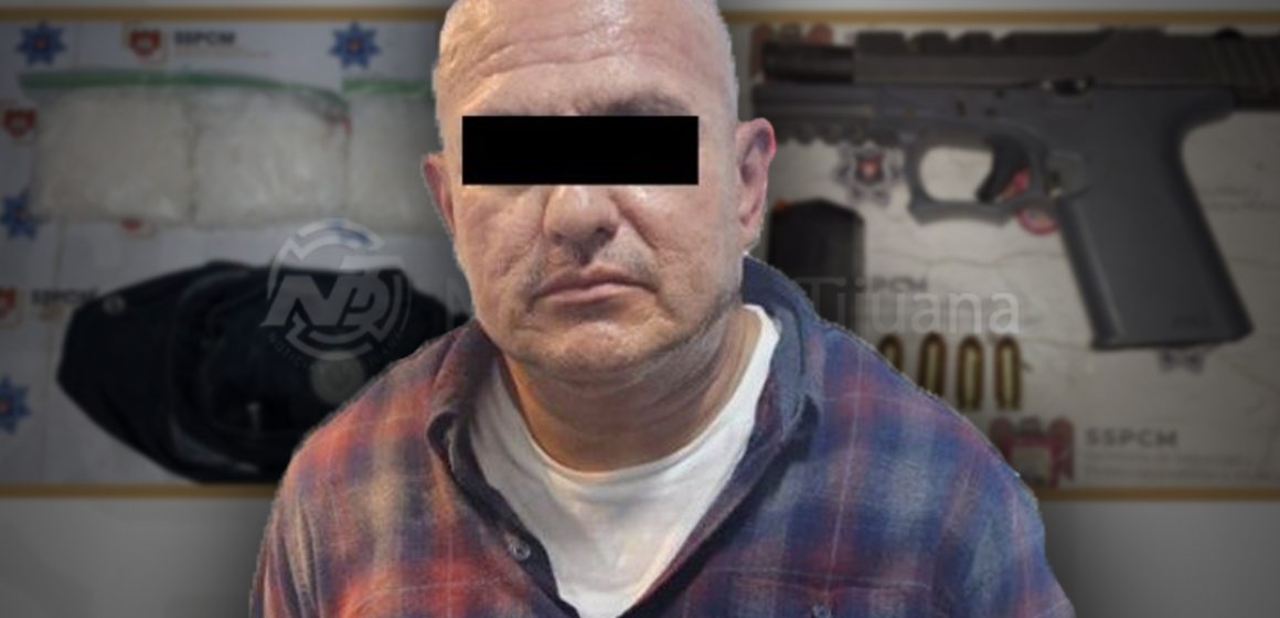 Arresta Policía Municipal a hombre armado y asegura cerca de dos kilos de “cristal”