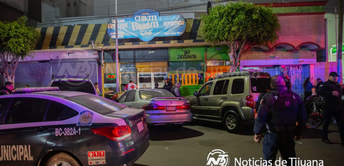 0O3A3396 Mujer de 22 años es baleada en la cabeza en Zona Centro