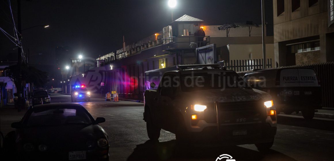 Atacan a balazos a pareja minutos después de salir del penal de La Mesa