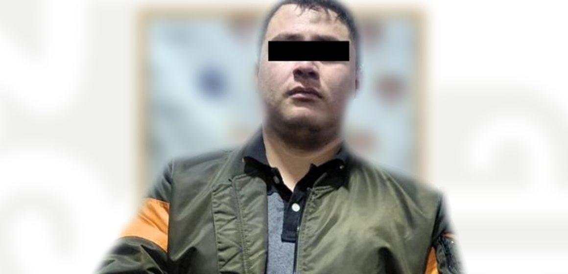 Aseguran a conductor por reprobación de alcoholímetro y presunto intento de soborno