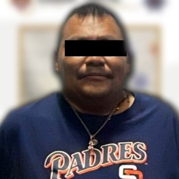 Detienen a hombre con droga y lo investigan por abandono de persona fallecida